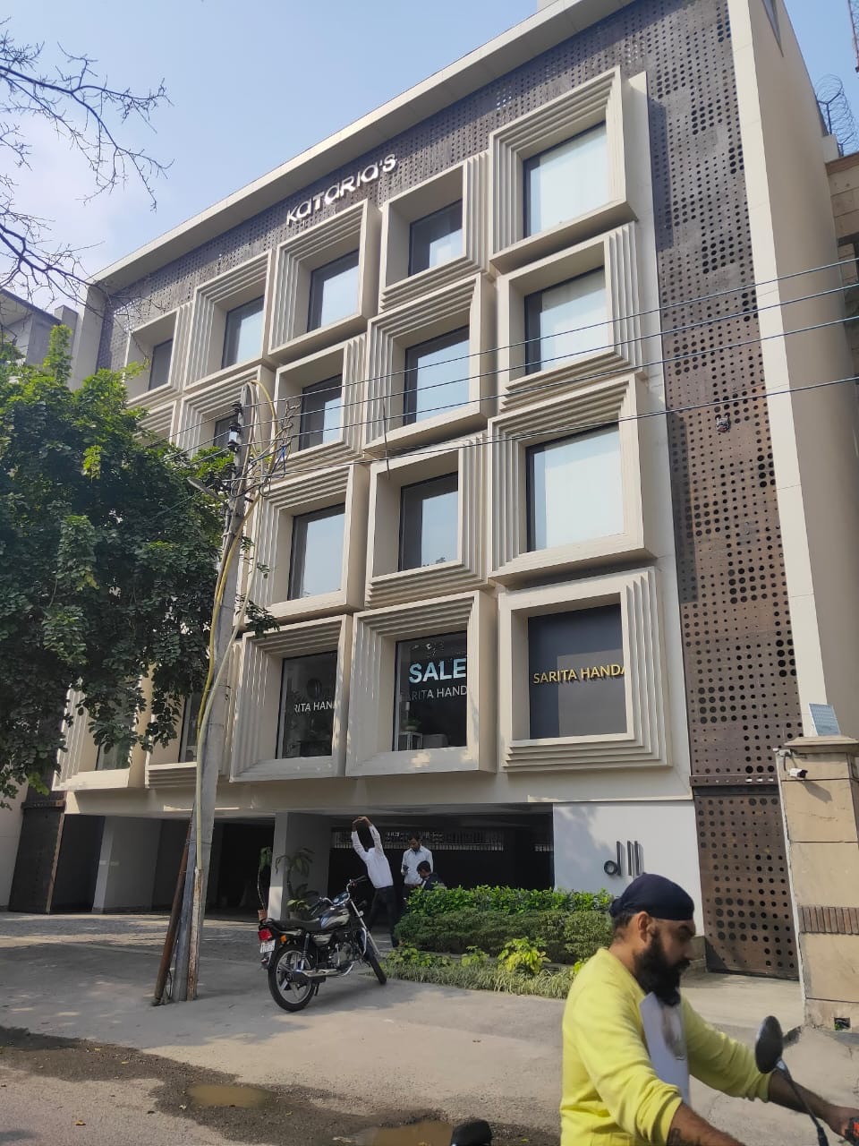 D Block, Defence Colony
